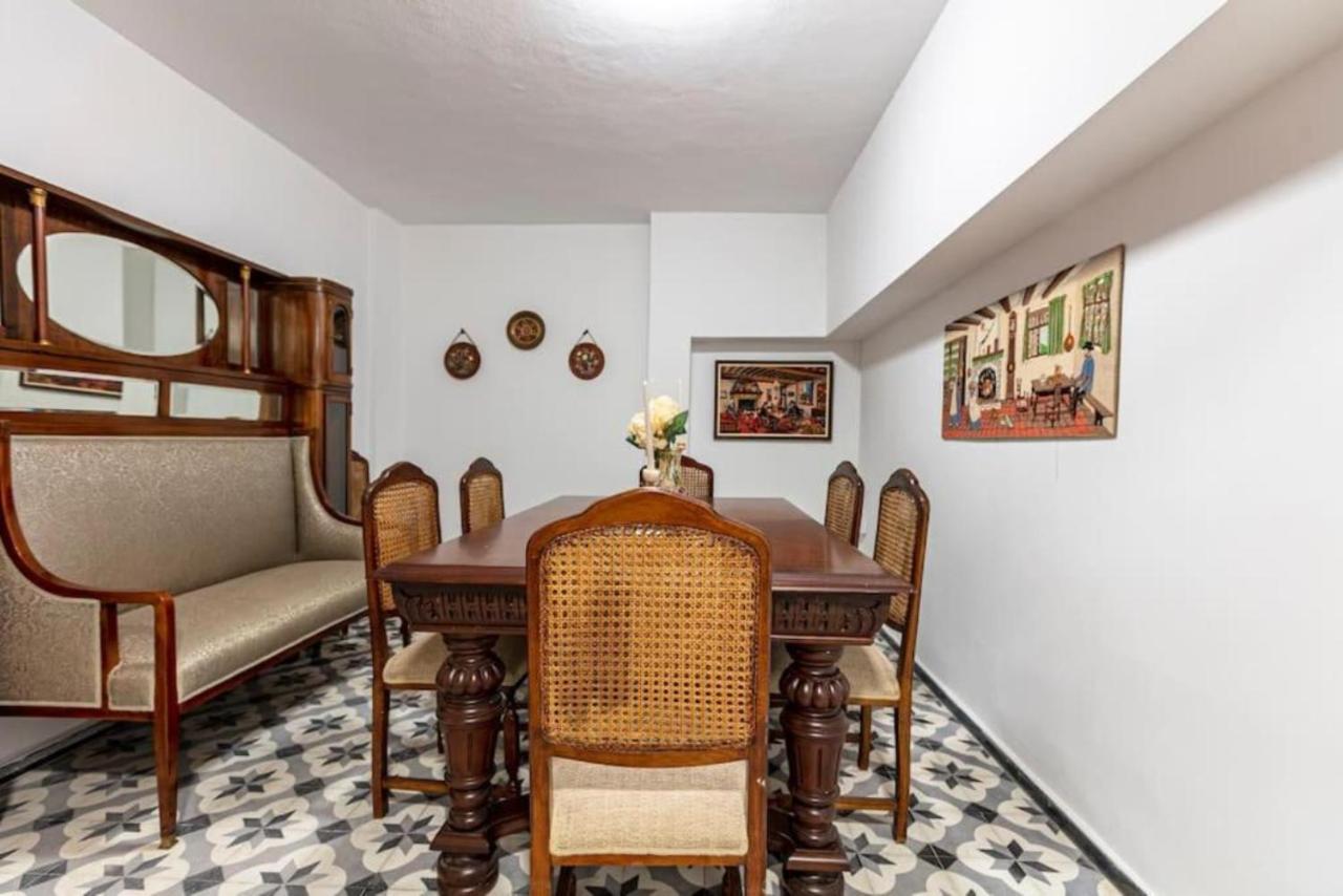 Historical 4-Br Home Steps From Besiktas Stadium & Bosphorus Views - Prime Nisantasi Location! Istanbul Exterior photo