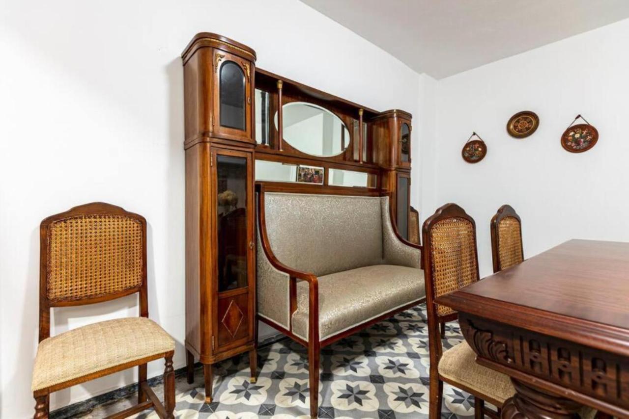 Historical 4-Br Home Steps From Besiktas Stadium & Bosphorus Views - Prime Nisantasi Location! Istanbul Exterior photo